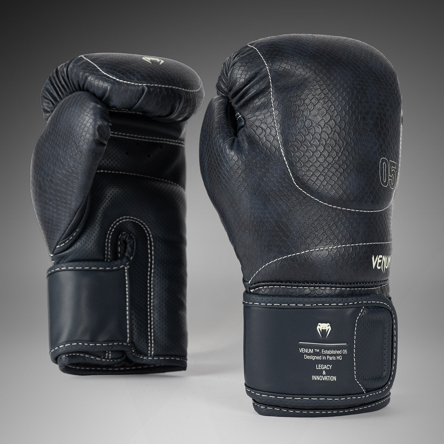 Gants de Boxe Venum Impact Evo Scales – Bleu Minuit
