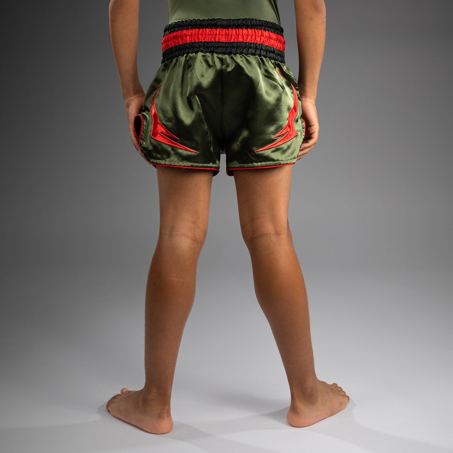Short de Muay Thai pour Enfants Venum Inferno - Vert militaire/Orange