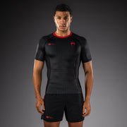 Rashguard à Manches Courtes Venum x Roger Gracie Signature - Noir/Rouge