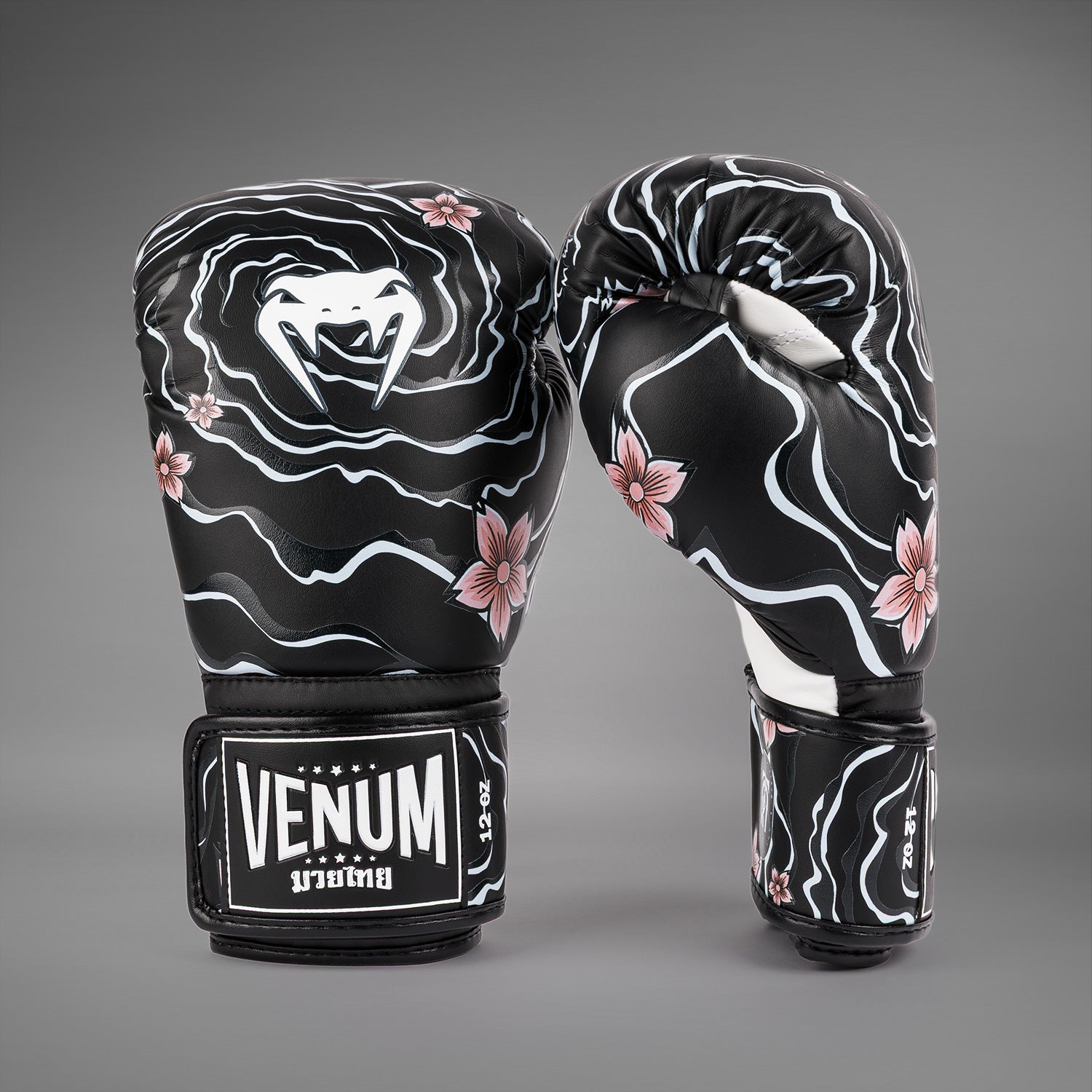 Gants de Boxe Venum x Tawanchay – Noir/Blanc