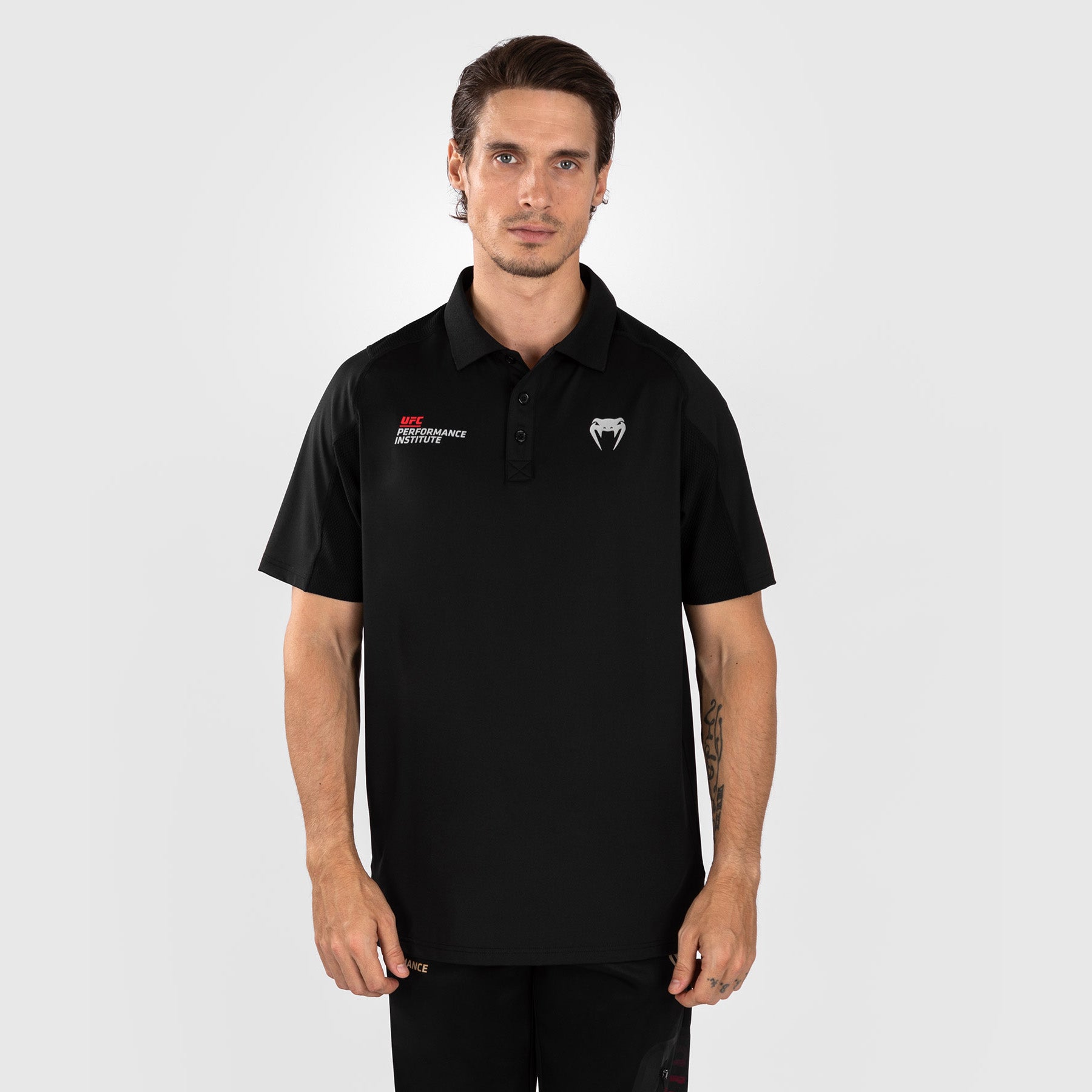 Polo pour Hommes UFC Venum Performance Institute 2.0 - Noir/Rouge