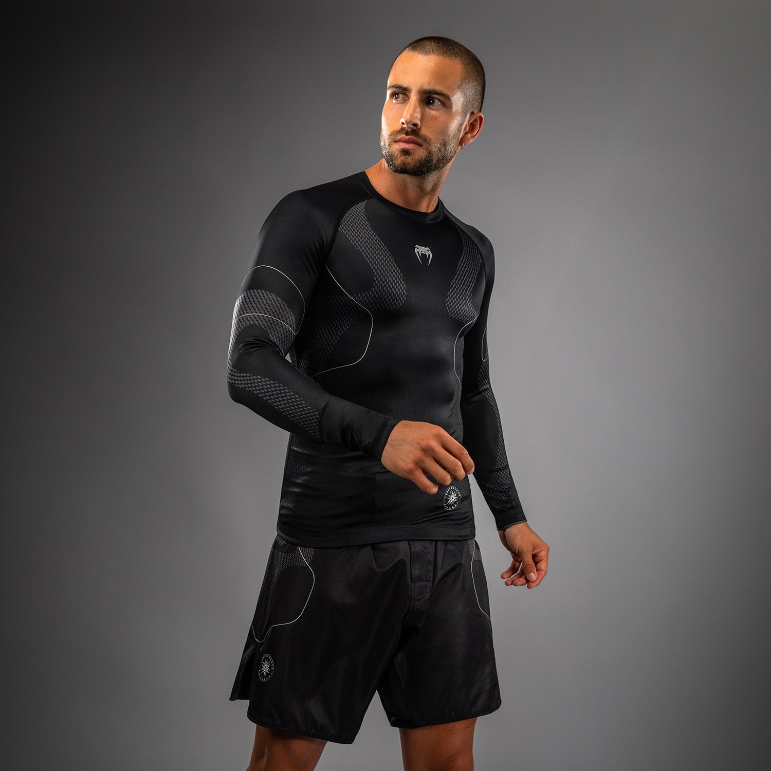 Rashguard Manches Longues Venum Nexus – Noir/Argent