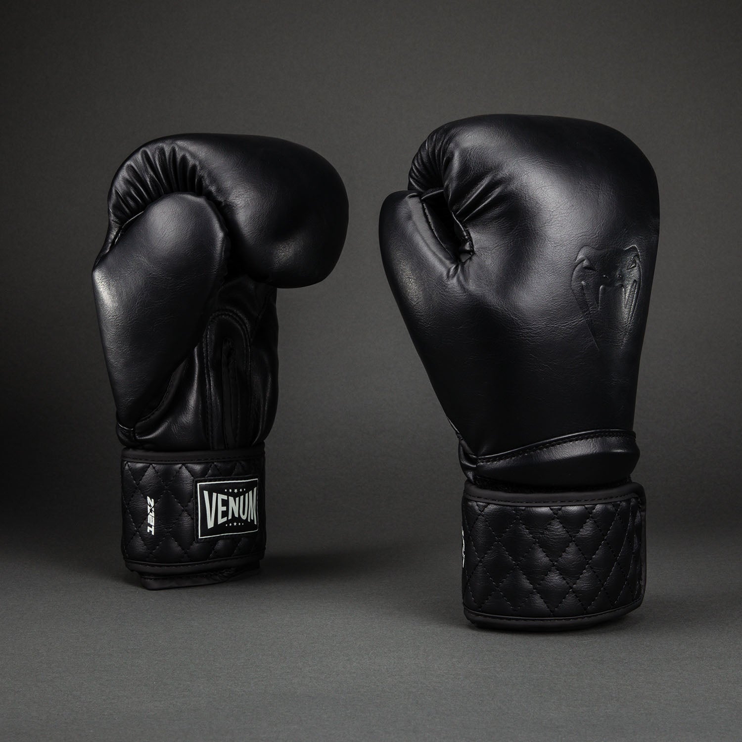 Gants de Boxe Venum Impact Classic - Noir