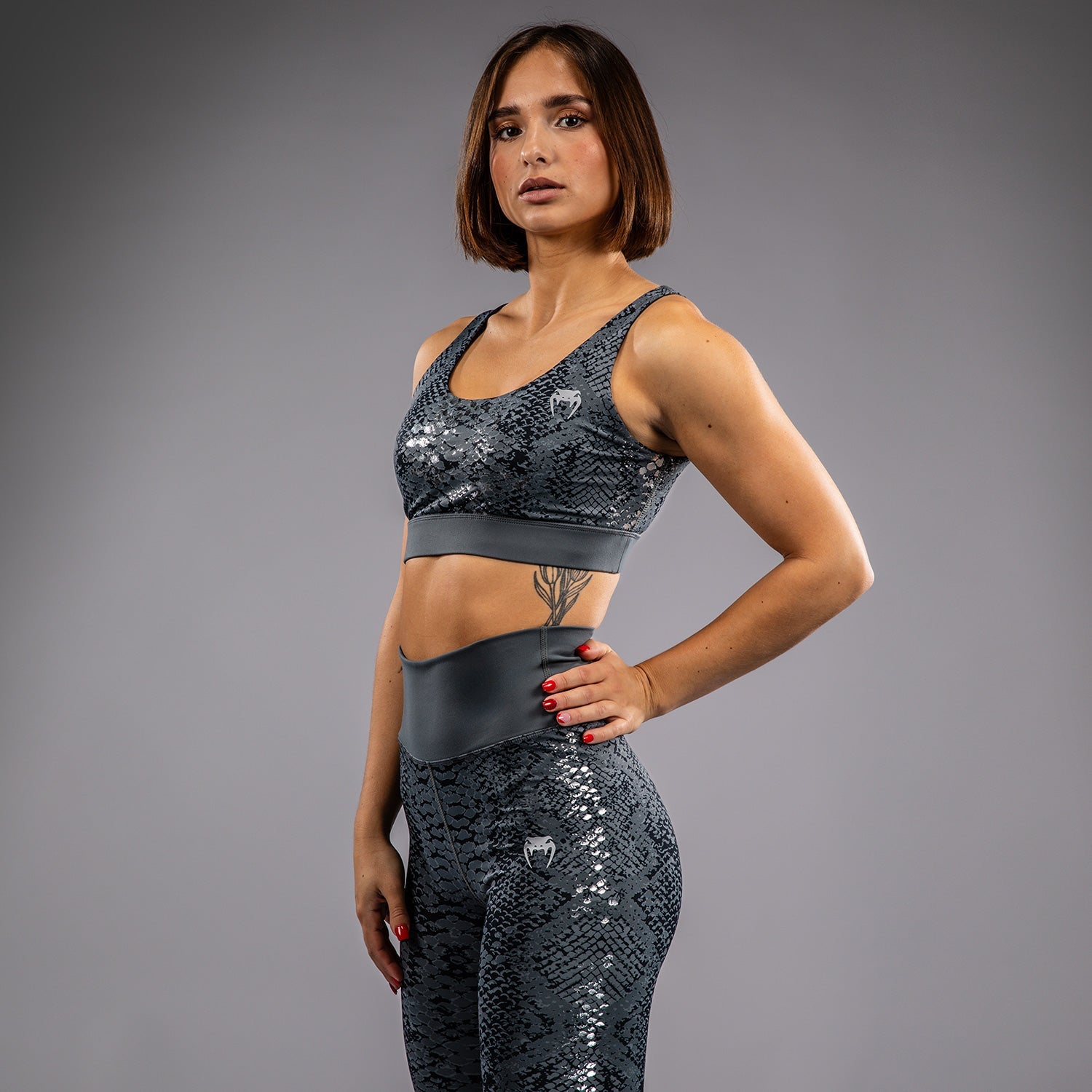 Brassière de sport pour Femmes Venum Amazonia - Gris foncé