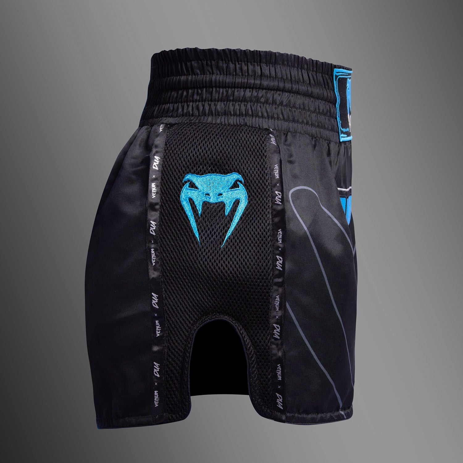 Short de Muay Thai Venum x Dua - Noir/Bleu électrique