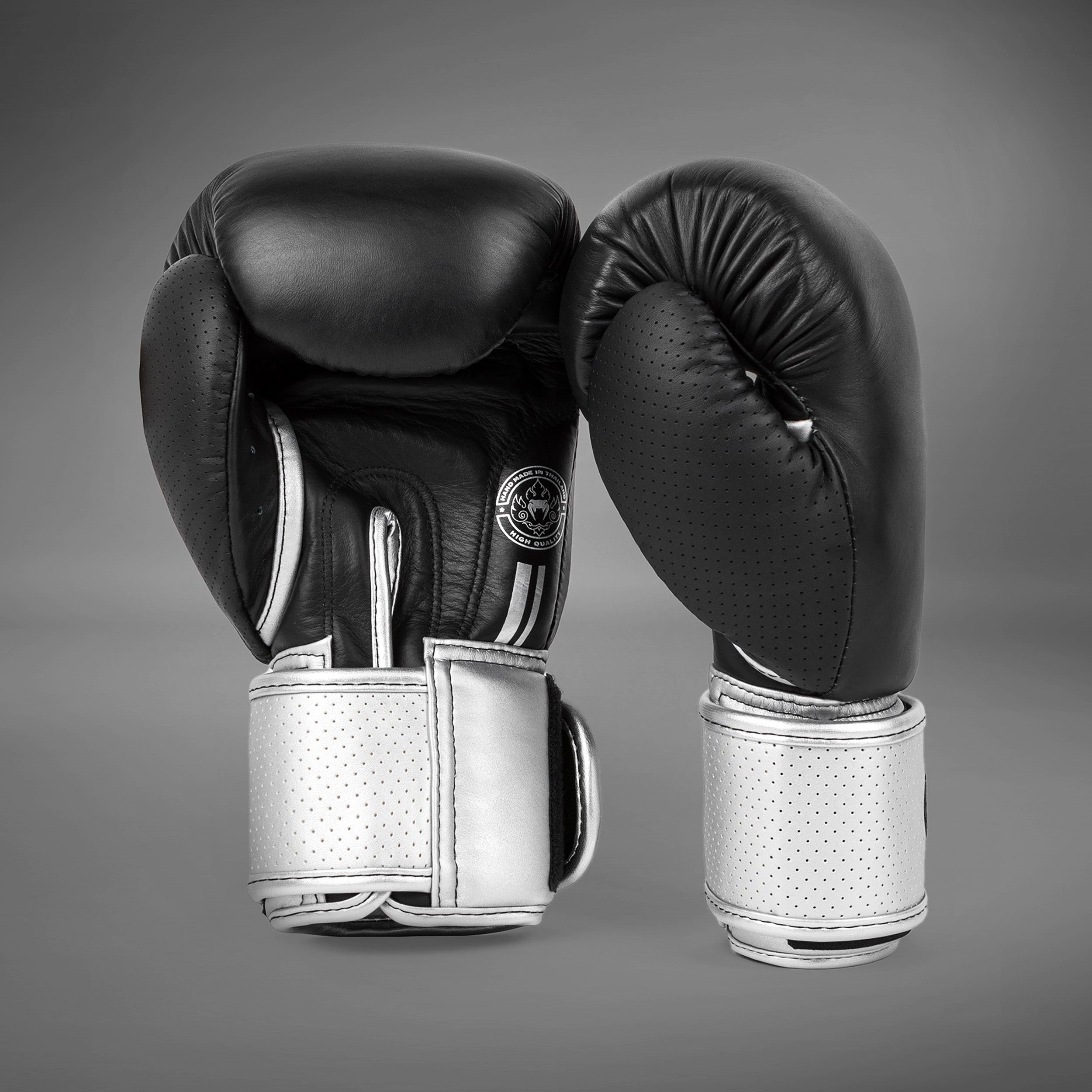 Gants de boxe Venum Power 2.0 - Noir/Argent