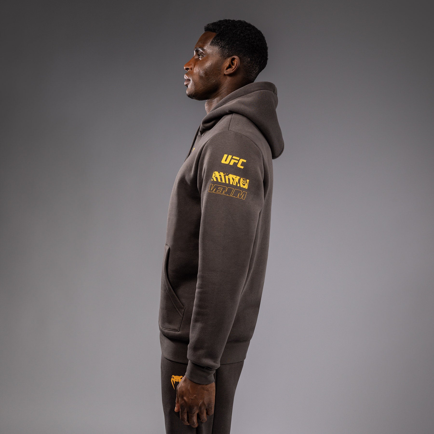 Sweatshirt à Capuche pour Hommes UFC Fusion by Venum Fight Week - Marron Terrestre