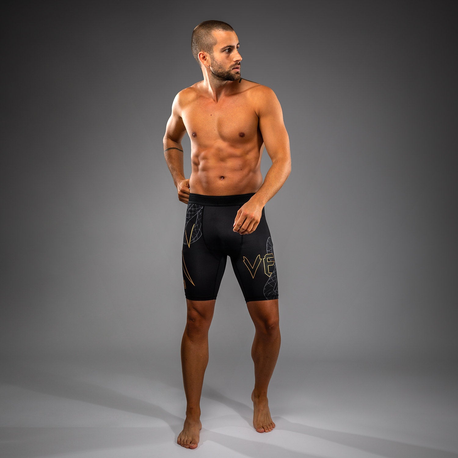 Short de Compression Venum Serpenti – Noir/Argent/Or