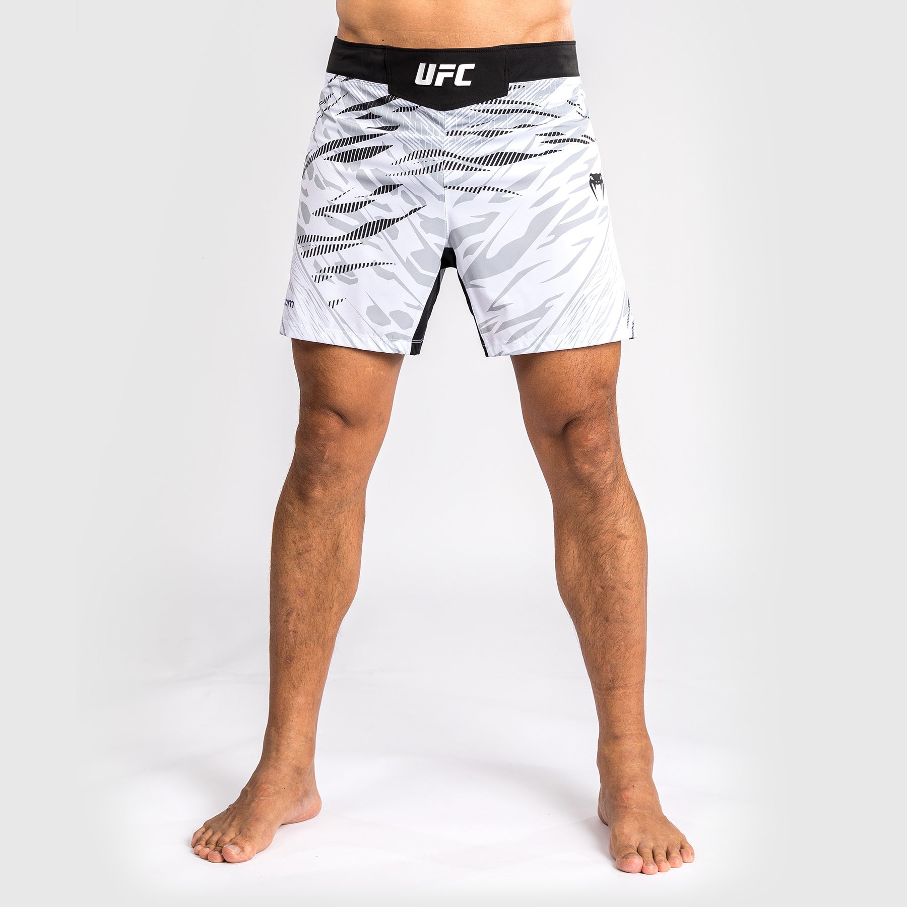 Shorts de Combat pour Hommes UFC Fusion by Venum Personnalisé Authentic Fight Night - Coupe Courte - Blanc