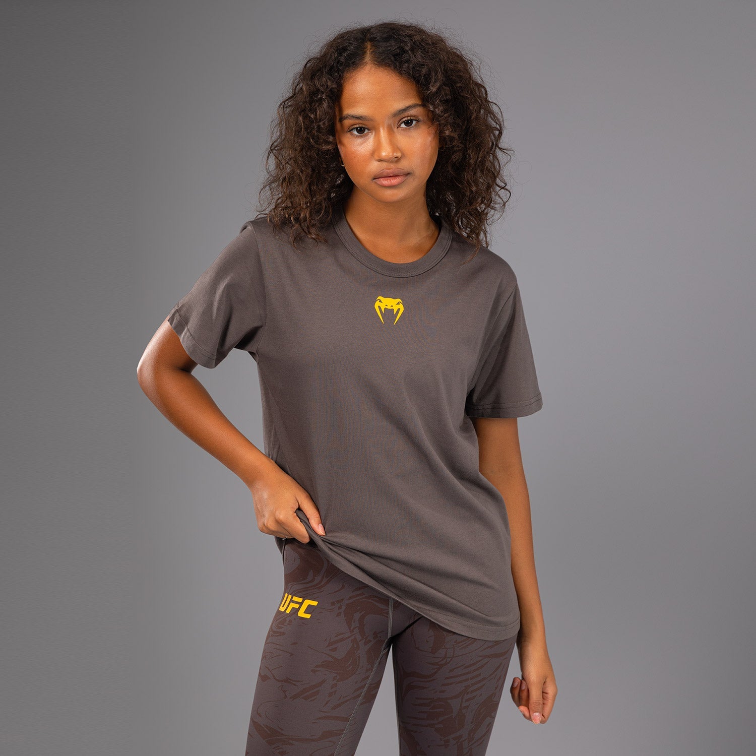 T-shirt à Manches Courtes pour Femmes UFC Fusion by Venum Fight Week - Marron Terrestre