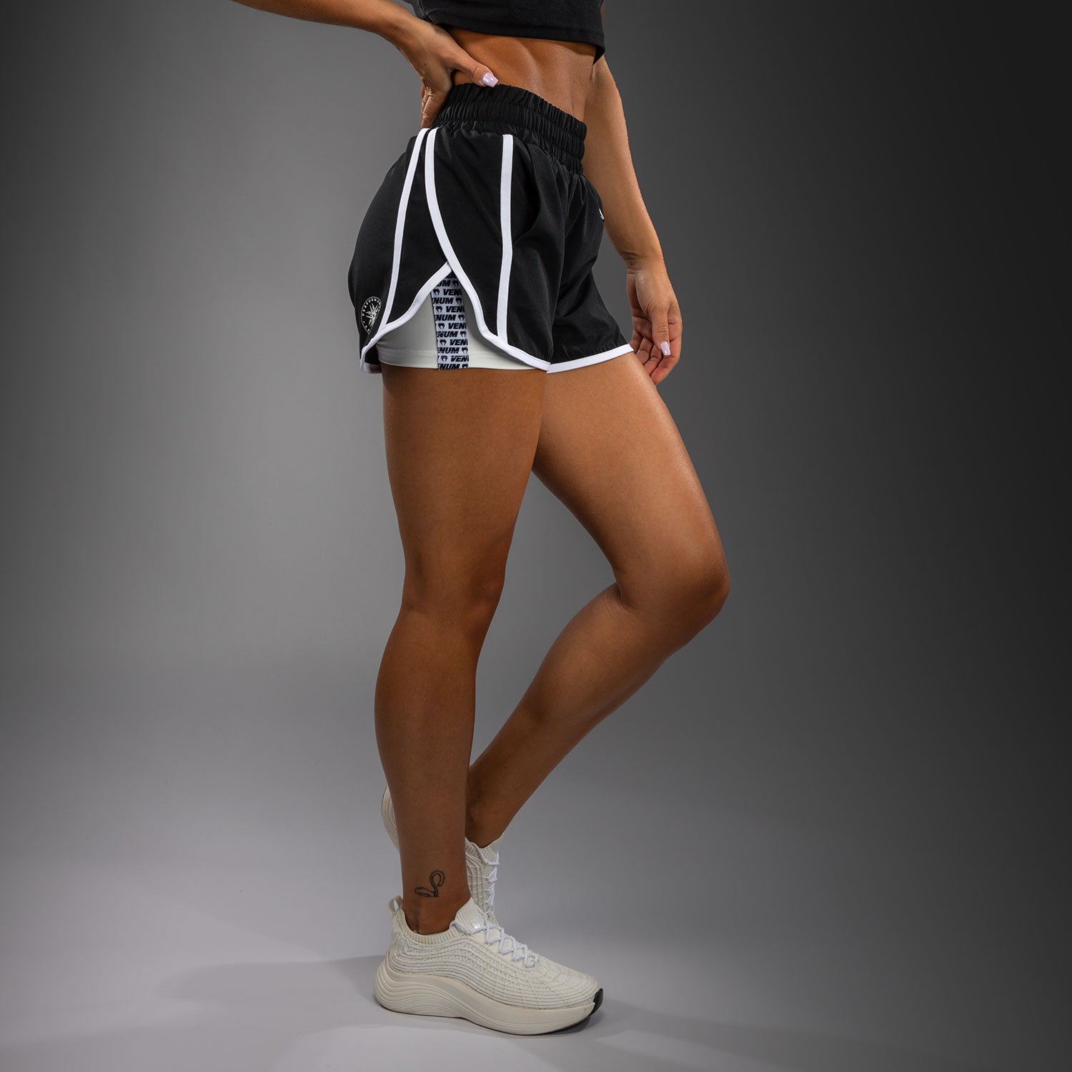 Short d'entraînement Femme Venum Twilight - Noir/Blanc