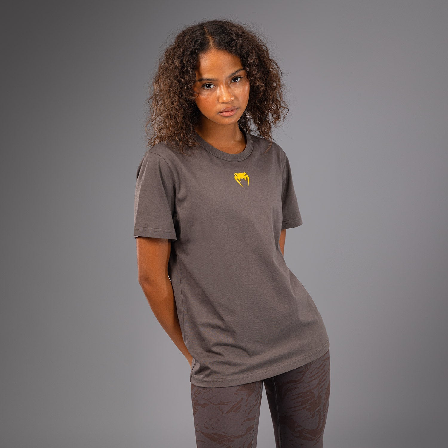 T-shirt à Manches Courtes pour Femmes UFC Fusion by Venum Fight Week - Marron Terrestre