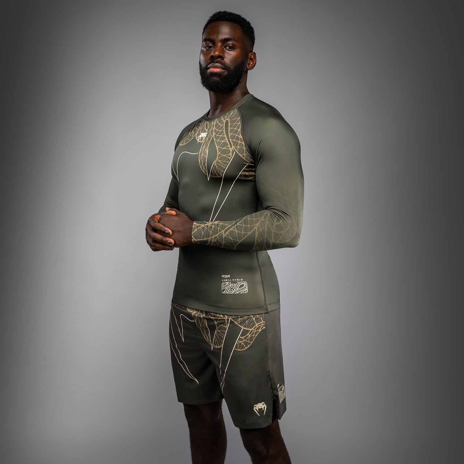 Rashguard Manches Longues Venum Serpenti – Kaki/Bronze/Ivoire