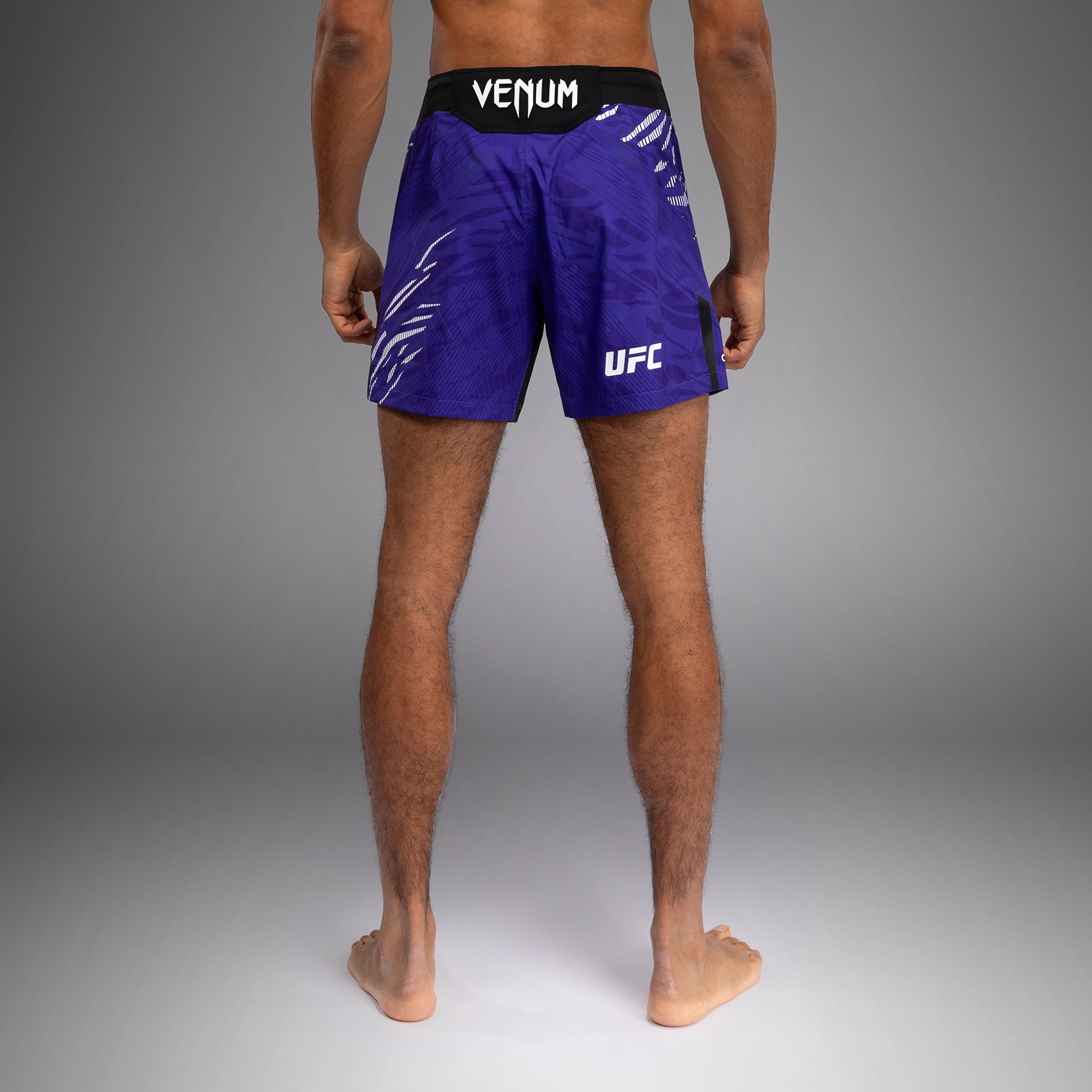 Short de Combat pour Hommes UFC Fusion by Venum Authentic Fight Night - Coupe Courte - Violet