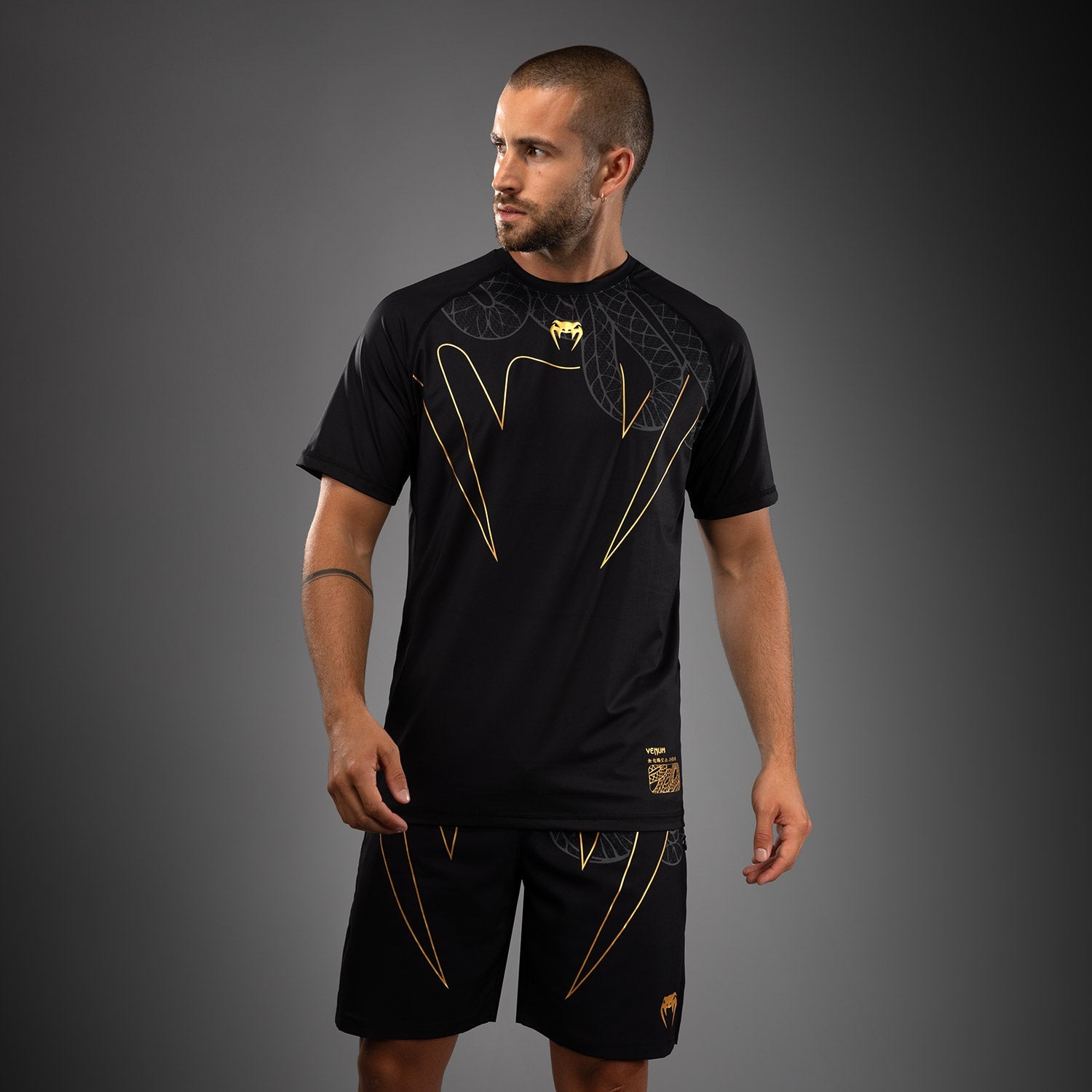 T-shirt Venum Serpenti Dry-Tech – Noir/Argent/Or