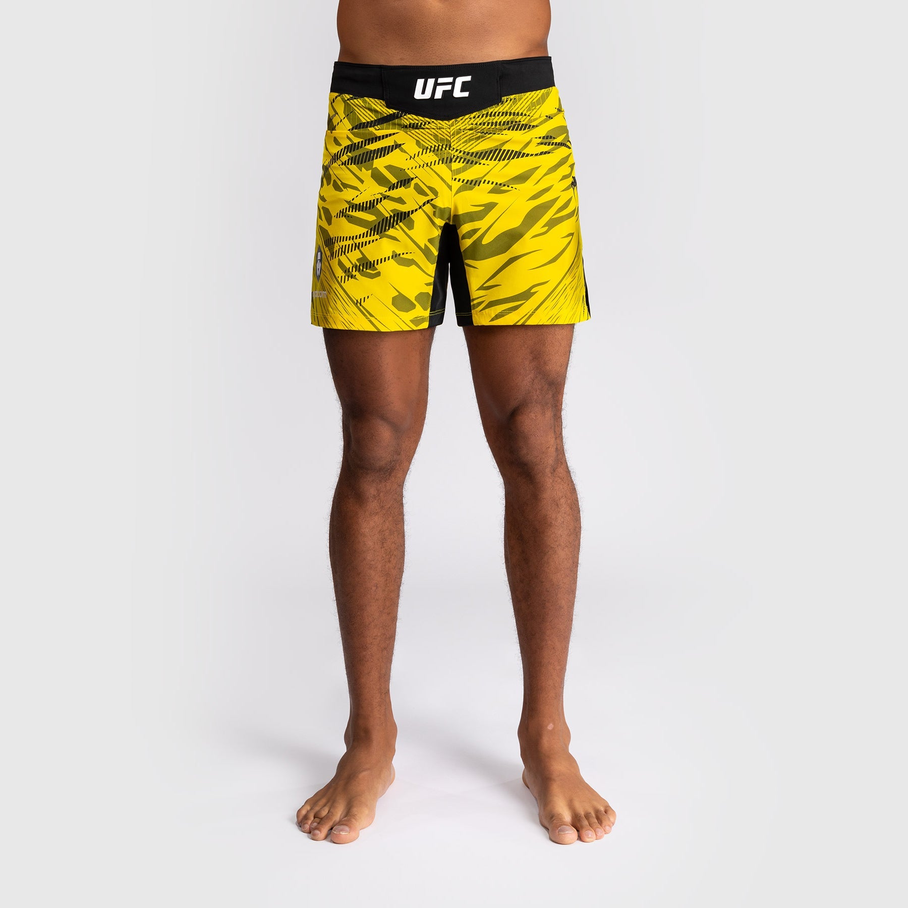 Shorts de Combat pour Hommes UFC Fusion by Venum Personnalisé Authentic Fight Night - Coupe Courte - Jaune